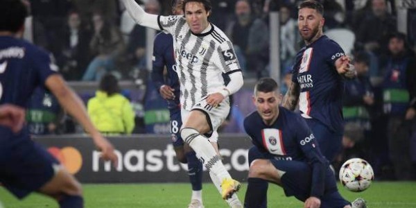 乐鱼体育APP下载-欧冠出局不放弃！基耶萨复出，尤文小负拉巴黎下马