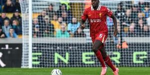 科纳特：相比多线争冠结果未知，我们所有人都会选确保夺英超冠军